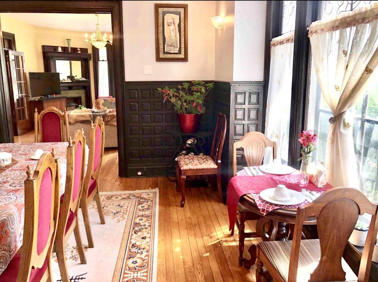 Redwood Bed And Breakfast ไนแอการาฟอลส์ ภายนอก รูปภาพ
