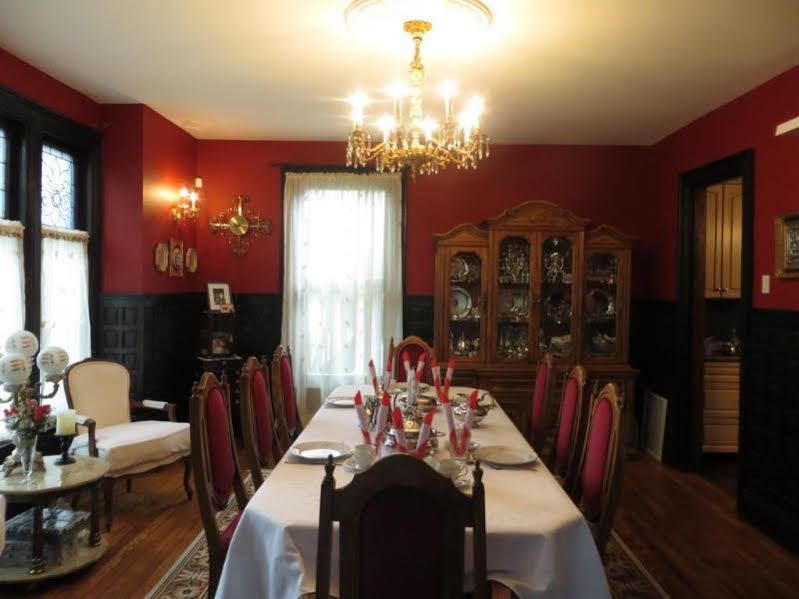 Redwood Bed And Breakfast ไนแอการาฟอลส์ ภายนอก รูปภาพ