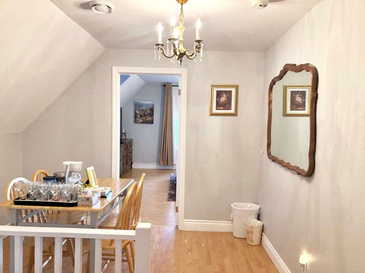 Redwood Bed And Breakfast ไนแอการาฟอลส์ ภายนอก รูปภาพ